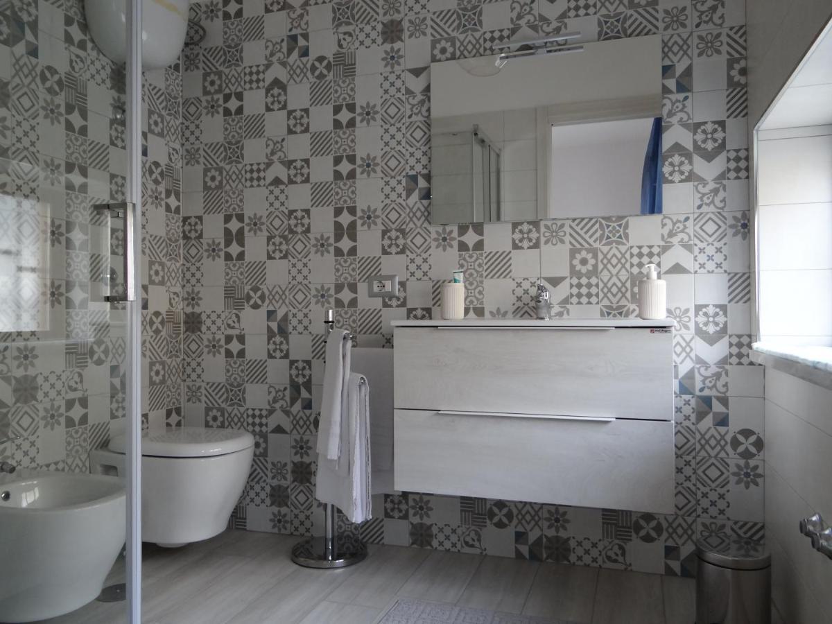 White Lady B&B Помпей Екстериор снимка