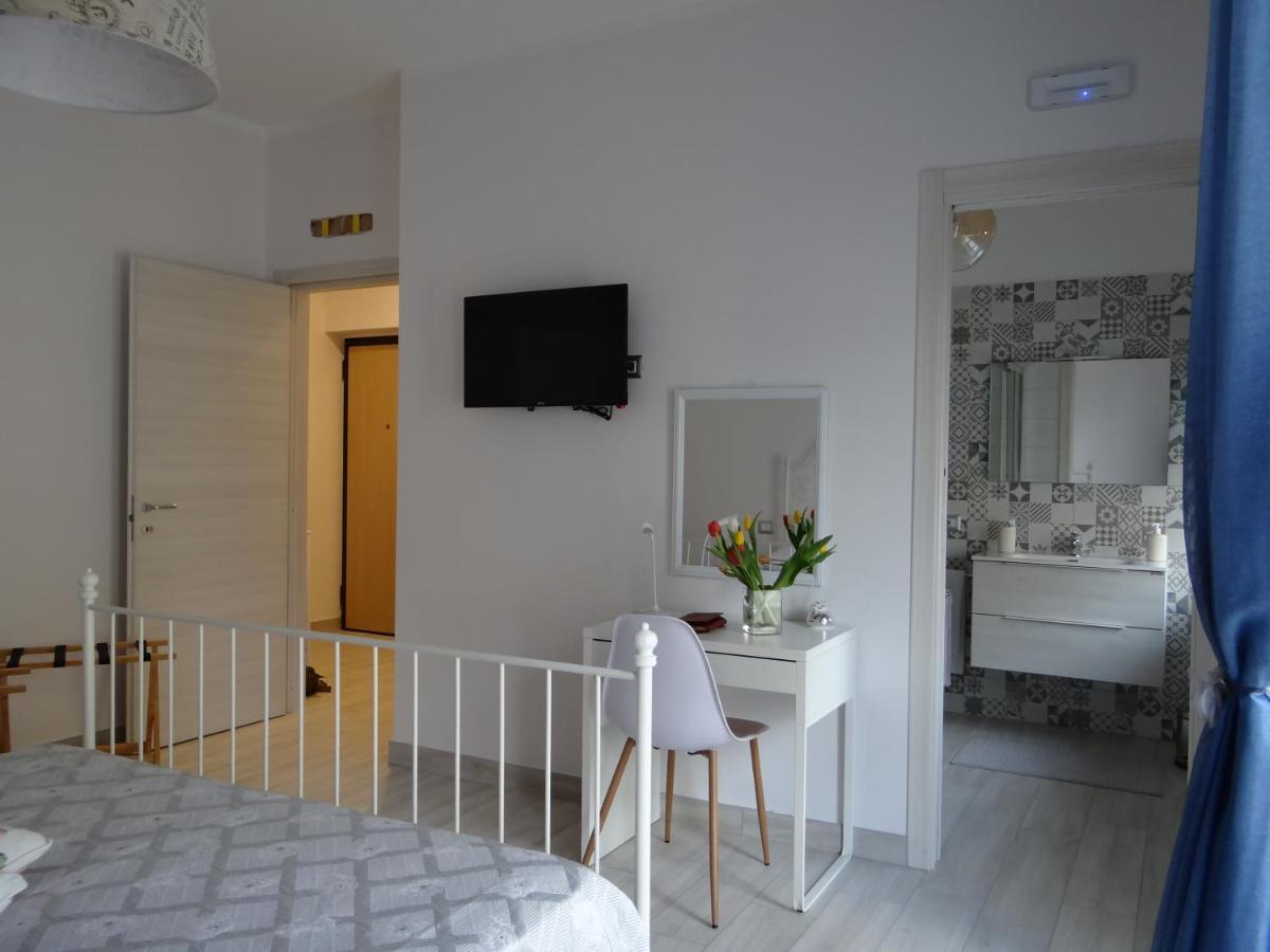 White Lady B&B Помпей Екстериор снимка